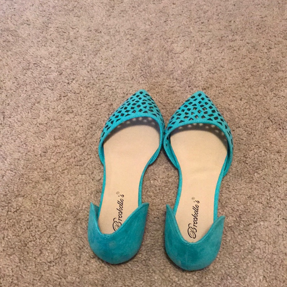 Never worn pointy toe teal flats